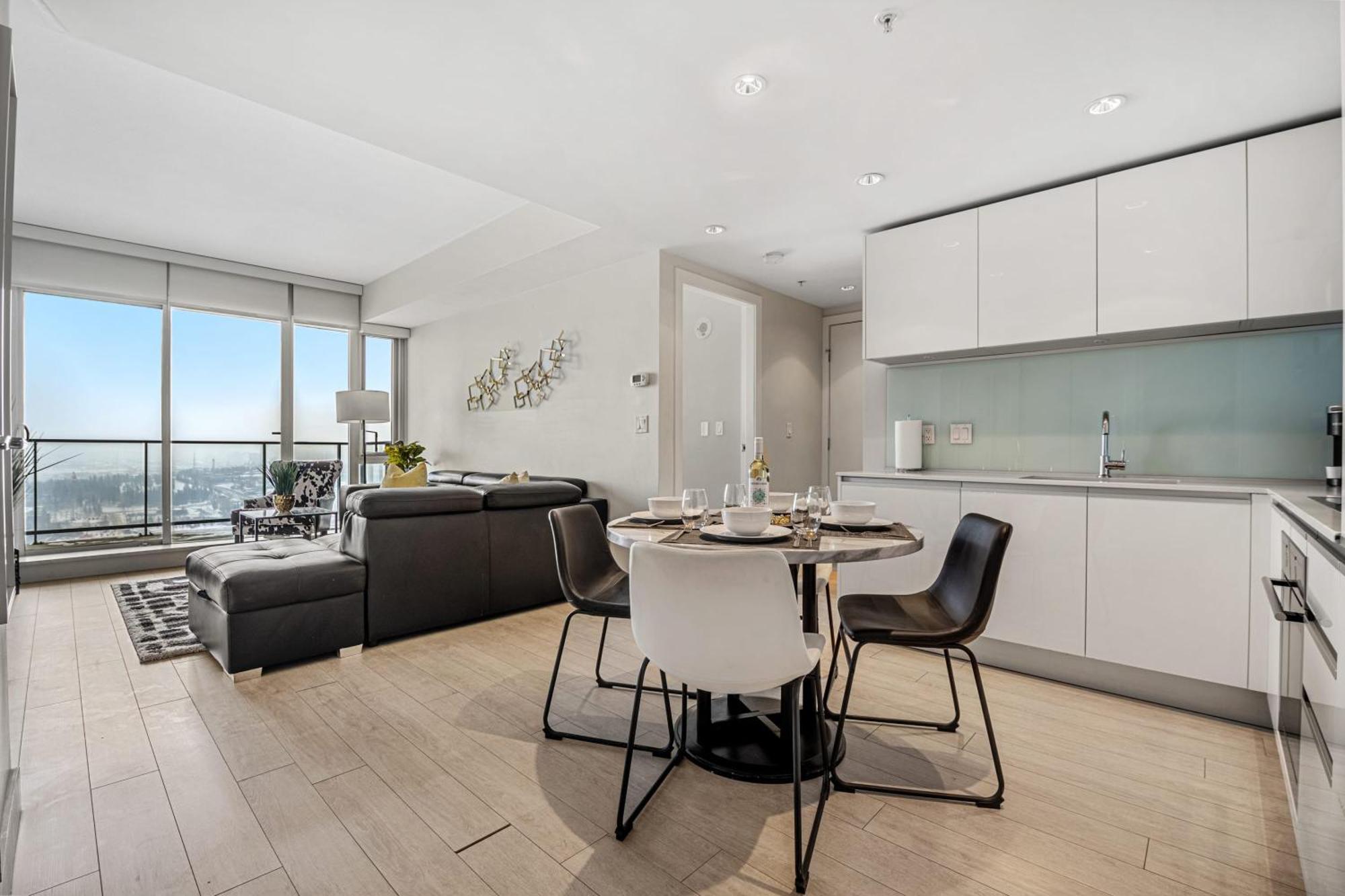 Stunning 34Th Floor Views, Prime Downtown Location - Near Stampede, Casino, Bars! Free Banff Pass, Parking, Wine! Villa YYC Eksteriør bilde